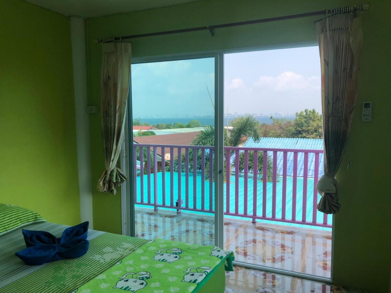 Hotel Bann Pa Su Koh Larn Exterior foto