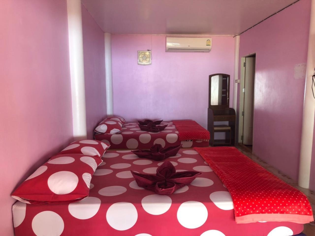 Hotel Bann Pa Su Koh Larn Exterior foto
