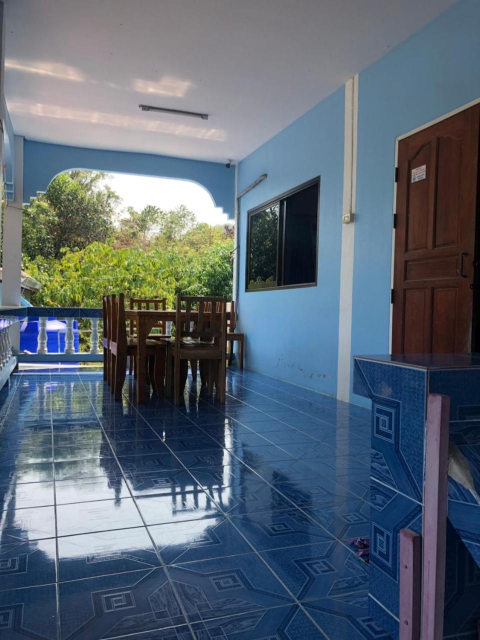 Hotel Bann Pa Su Koh Larn Exterior foto