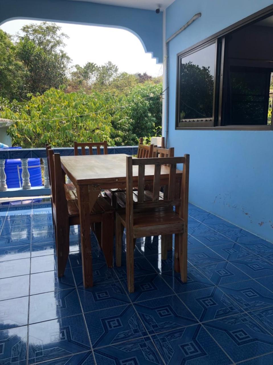 Hotel Bann Pa Su Koh Larn Exterior foto