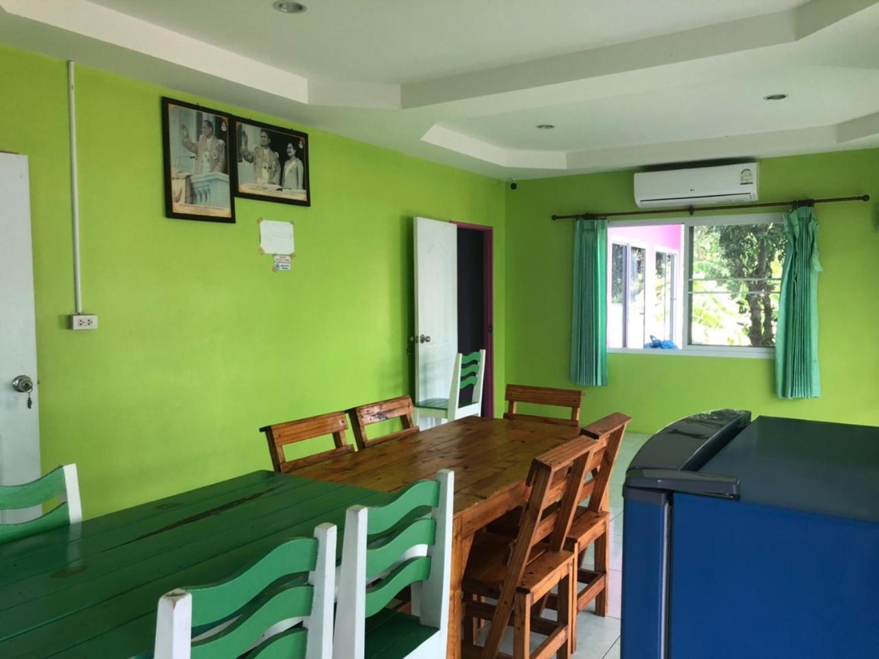 Hotel Bann Pa Su Koh Larn Exterior foto